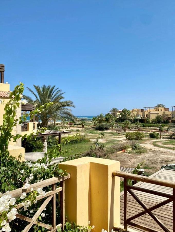 A Sea View Spacious Cheering 5 Bedroom Villa Ain Sokhna "Ain Bay" فيلا كاملة للإيجار قرية العين باي Ain Sukhna Luaran gambar