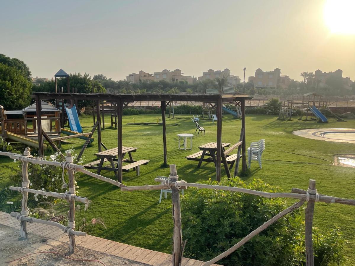 A Sea View Spacious Cheering 5 Bedroom Villa Ain Sokhna "Ain Bay" فيلا كاملة للإيجار قرية العين باي Ain Sukhna Luaran gambar