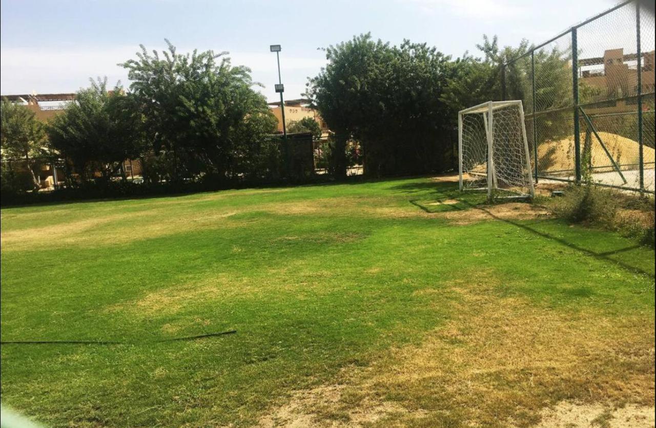 A Sea View Spacious Cheering 5 Bedroom Villa Ain Sokhna "Ain Bay" فيلا كاملة للإيجار قرية العين باي Ain Sukhna Luaran gambar