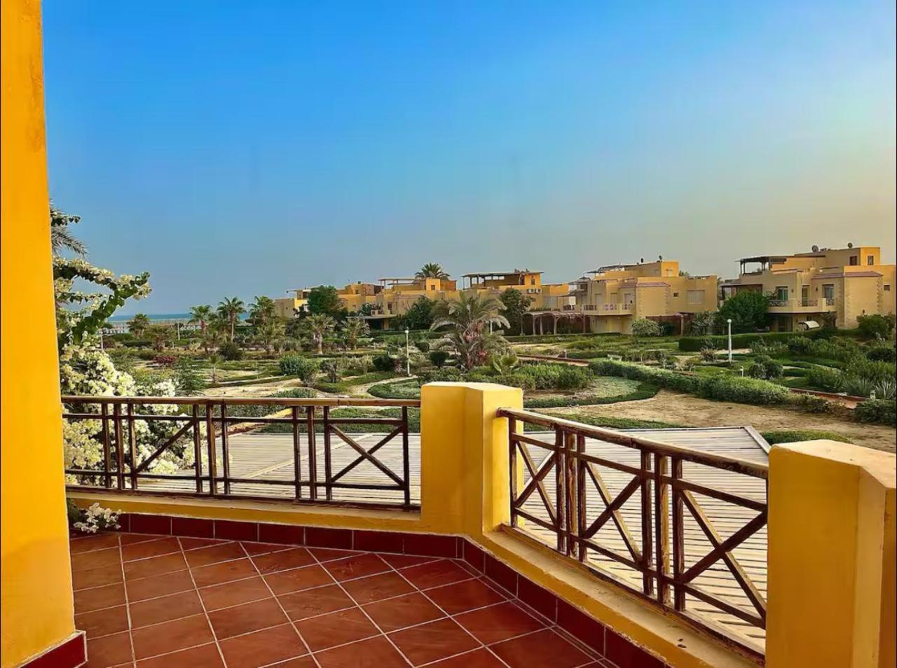 A Sea View Spacious Cheering 5 Bedroom Villa Ain Sokhna "Ain Bay" فيلا كاملة للإيجار قرية العين باي Ain Sukhna Luaran gambar