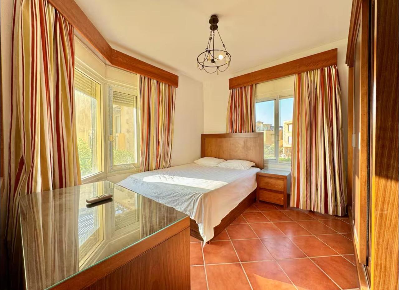 A Sea View Spacious Cheering 5 Bedroom Villa Ain Sokhna "Ain Bay" فيلا كاملة للإيجار قرية العين باي Ain Sukhna Luaran gambar