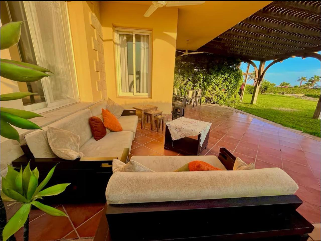 A Sea View Spacious Cheering 5 Bedroom Villa Ain Sokhna "Ain Bay" فيلا كاملة للإيجار قرية العين باي Ain Sukhna Luaran gambar