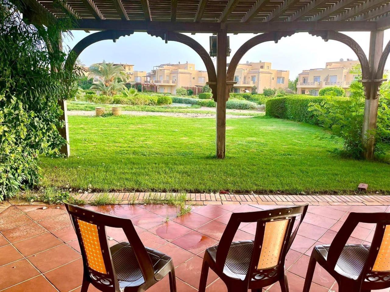 A Sea View Spacious Cheering 5 Bedroom Villa Ain Sokhna "Ain Bay" فيلا كاملة للإيجار قرية العين باي Ain Sukhna Luaran gambar