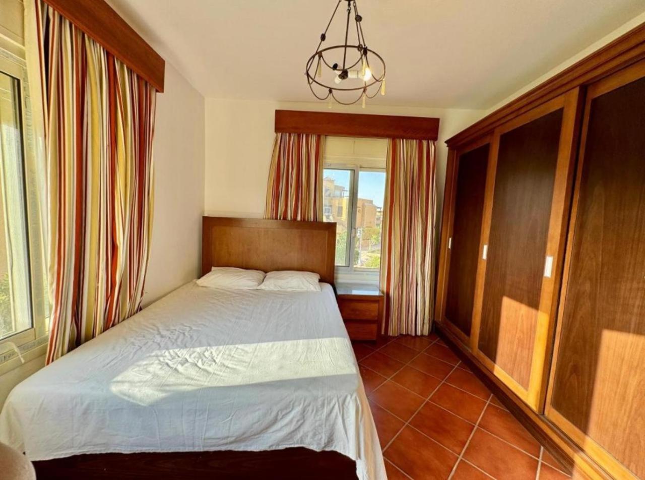 A Sea View Spacious Cheering 5 Bedroom Villa Ain Sokhna "Ain Bay" فيلا كاملة للإيجار قرية العين باي Ain Sukhna Luaran gambar