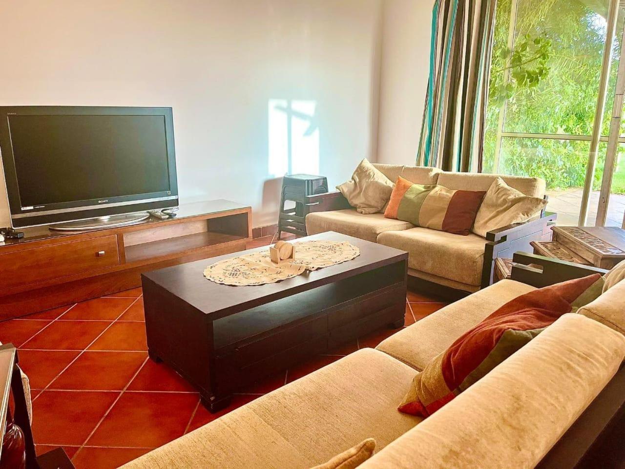 A Sea View Spacious Cheering 5 Bedroom Villa Ain Sokhna "Ain Bay" فيلا كاملة للإيجار قرية العين باي Ain Sukhna Luaran gambar